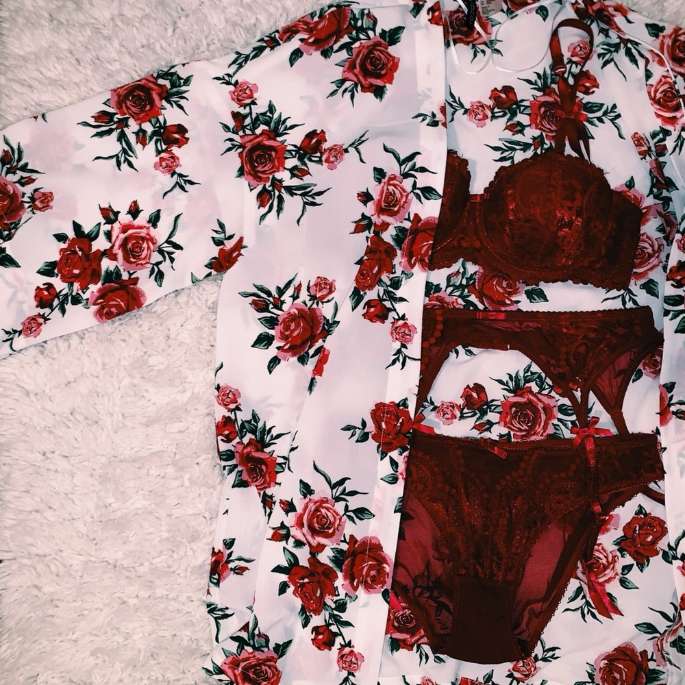 Rose Coverup ❤️🌹